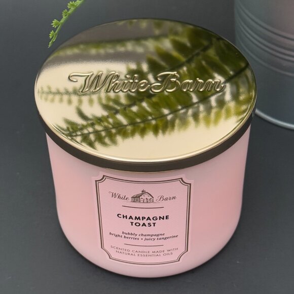 BBW Champagne Toast White Barn Bath & Body Works 3 Wick Candle - Picture 4 of 10